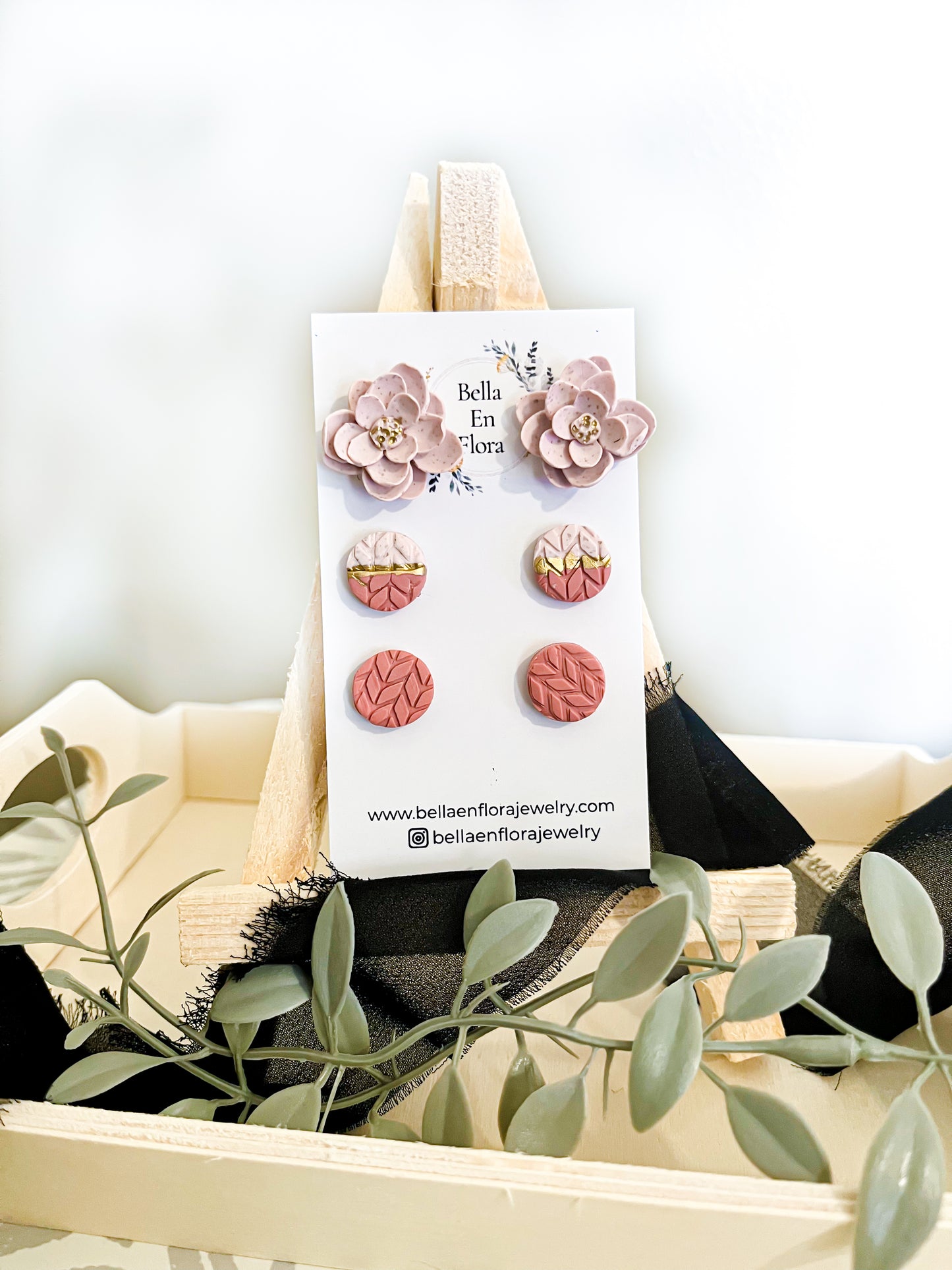 Oh My Floral Stud Pack