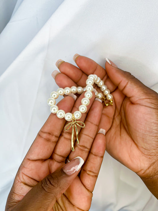 Classy Pearls and Bows Bracelet
