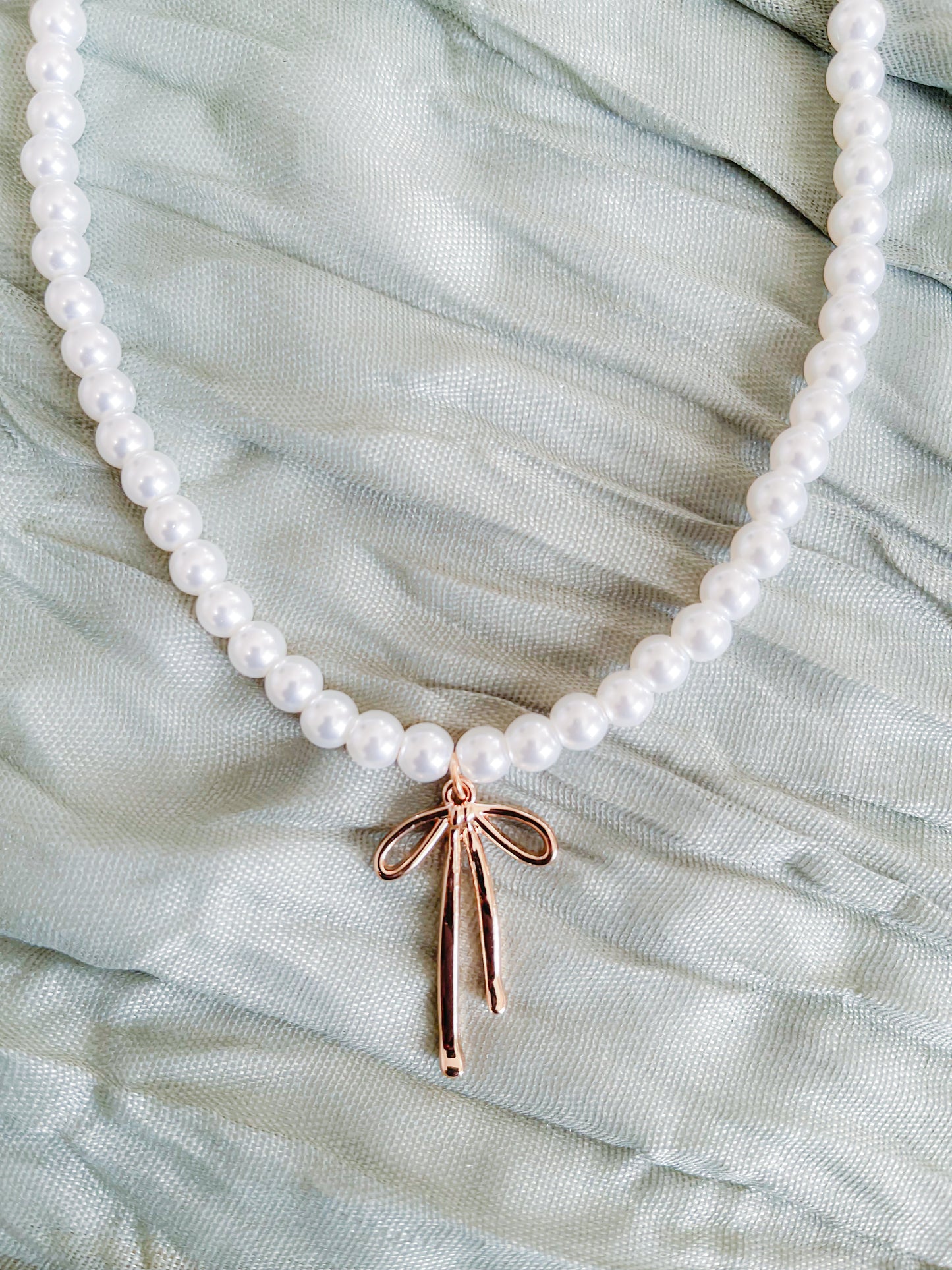 Harper In Pearls Necklace (Medium Pearls)