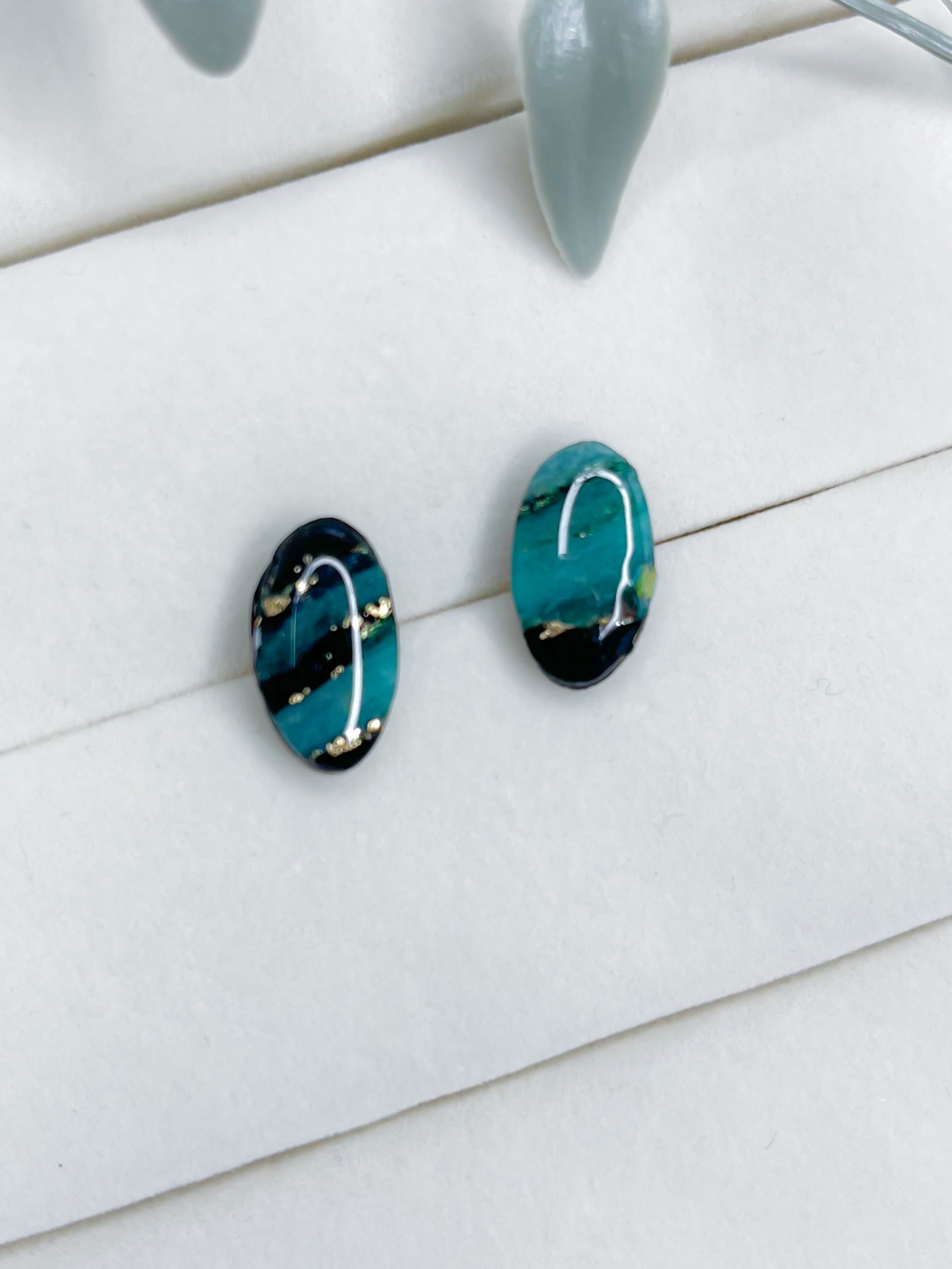 The Gemma Studs