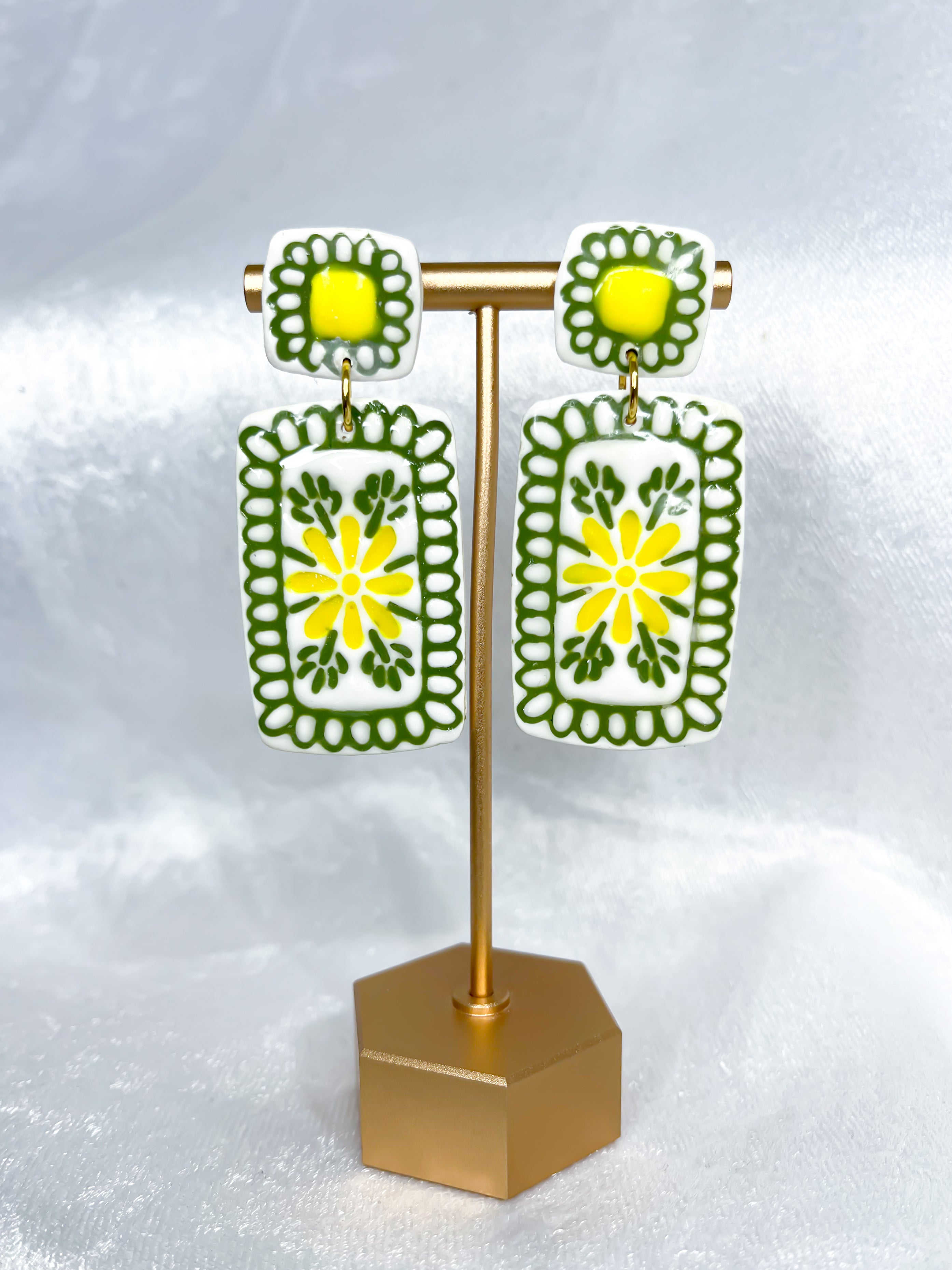 Russian Floral Statement