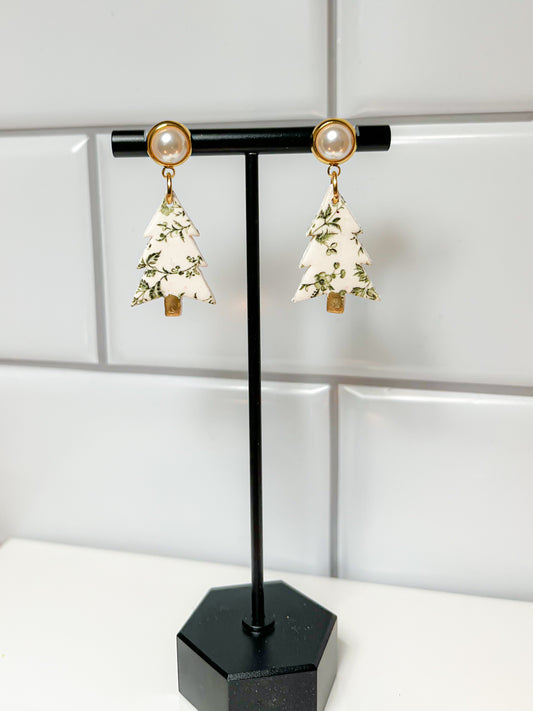 Pearls & Christmas Trees