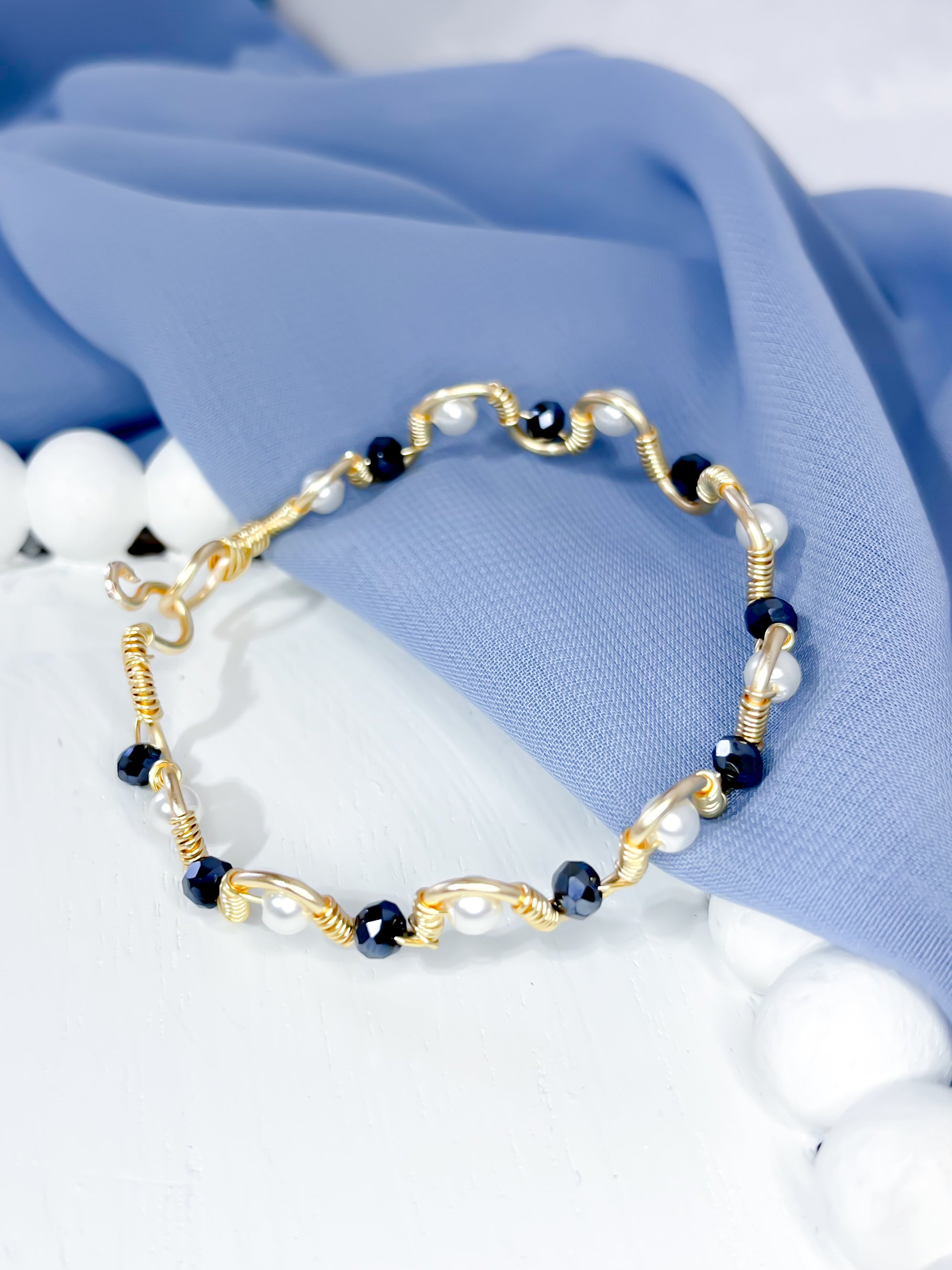 Wavy Bracelet Bangles (Mini Navy Blue & Pearl)